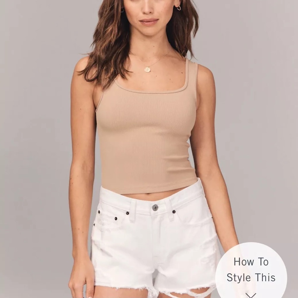 NWT Abercrombie Mid Rise White Boyfriend Shorts size 26
